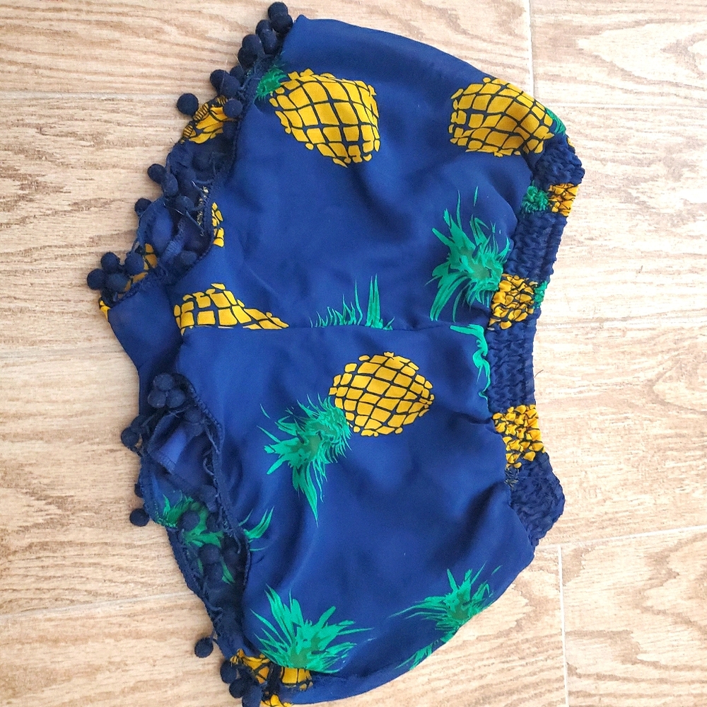 Flowers shorts